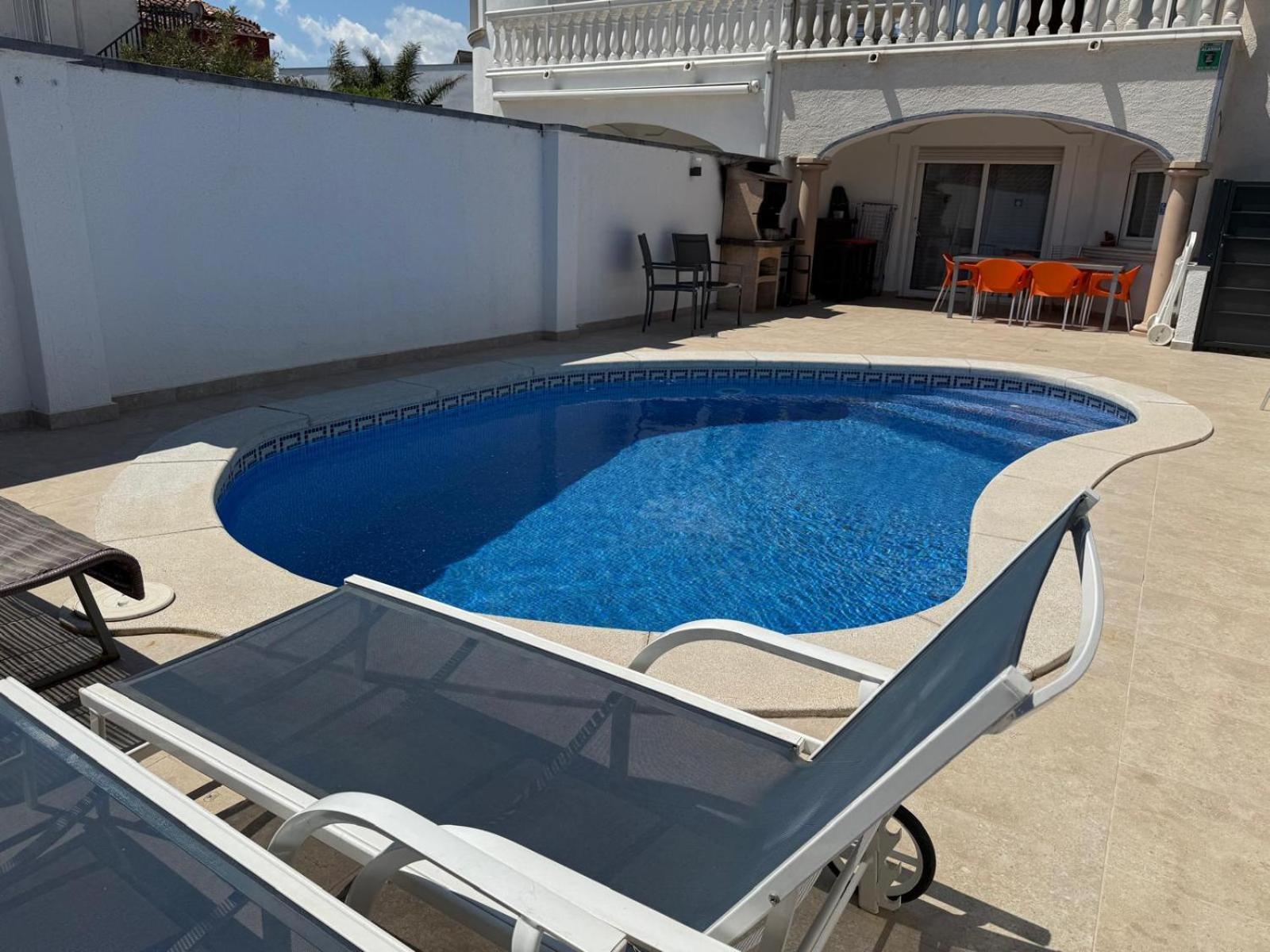Raquel Koky Villa Empuriabrava Exterior photo